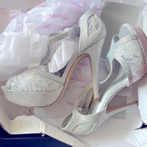 Women's Peep Toe Strappy High
Heel Platform Sandals